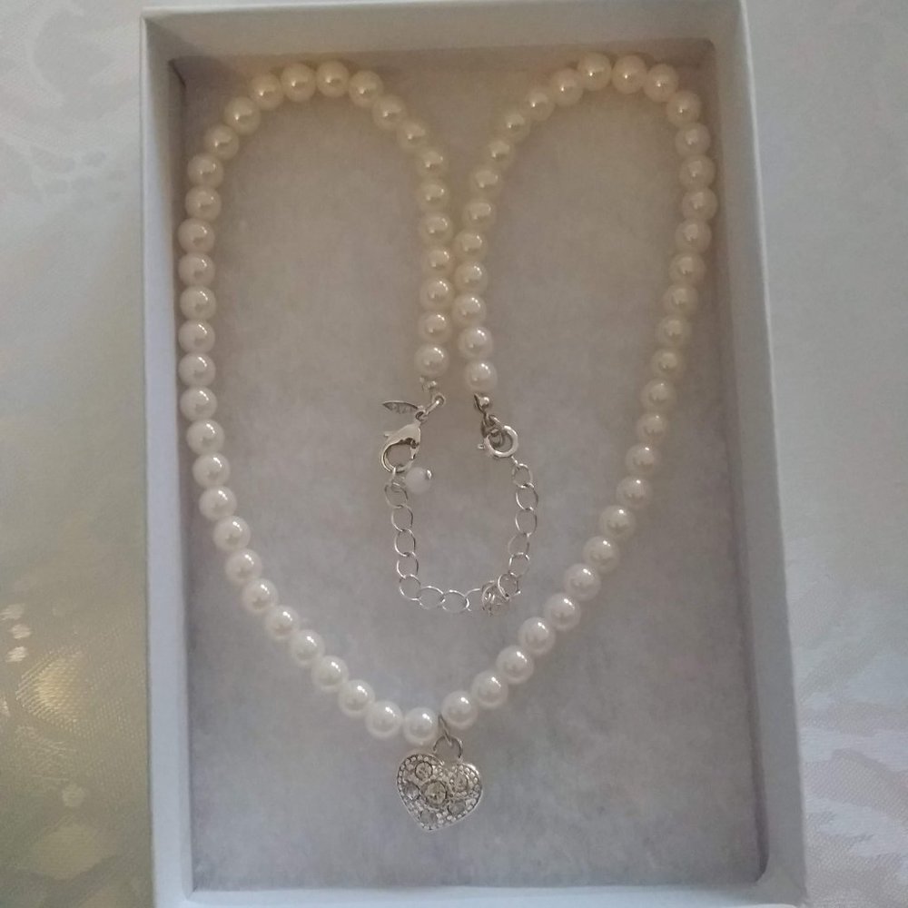 SAQ Faux Pearl Necklace Heart Rhinestones Pendant